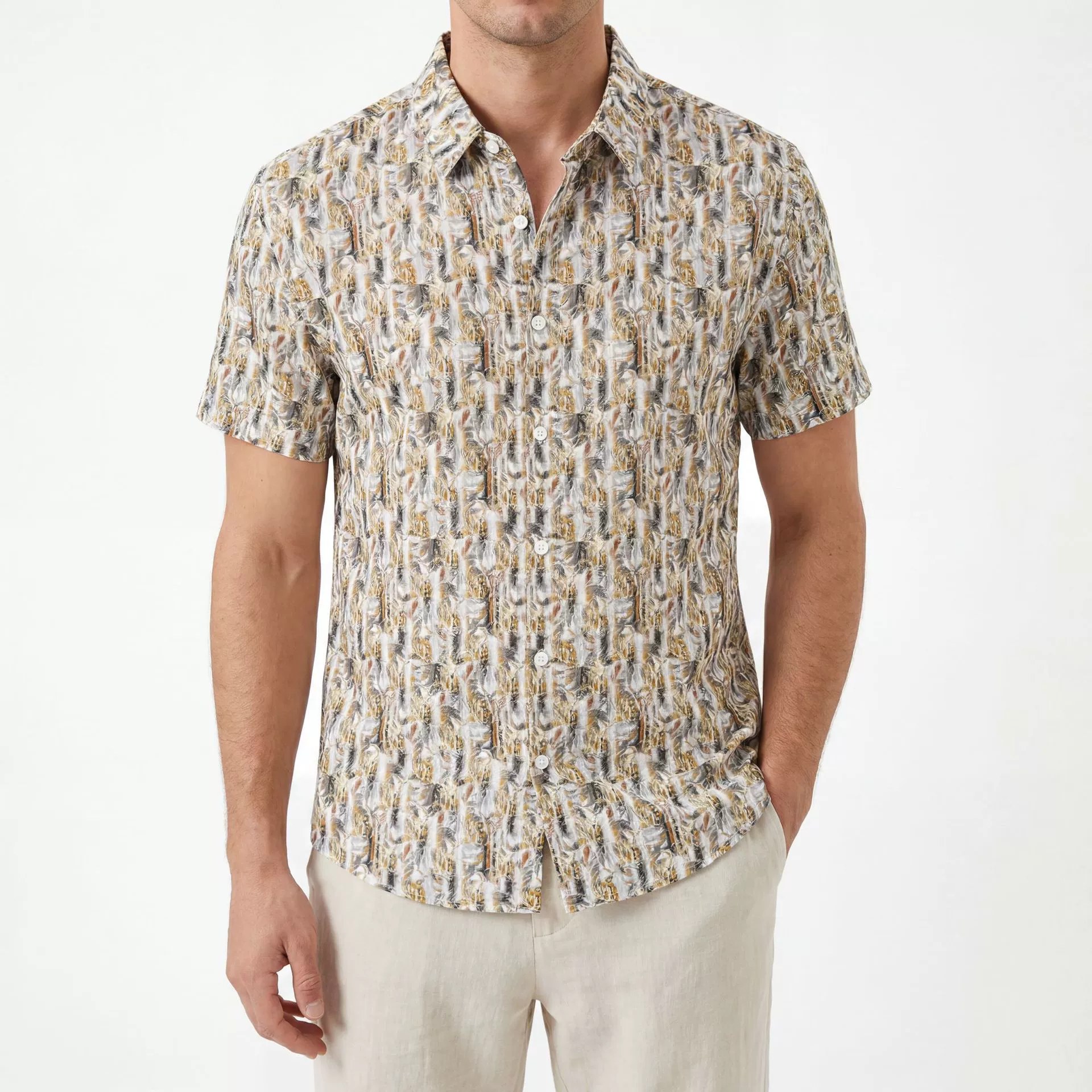 Gold Geometric Print Short Sleeve Shirt — wholesale men's shirt from AUTOCNEX